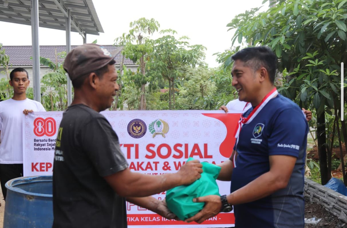 Lapas Narkotika Karang Intan Gelar Bakti Sosial Sambut HUT Ke-80 RI