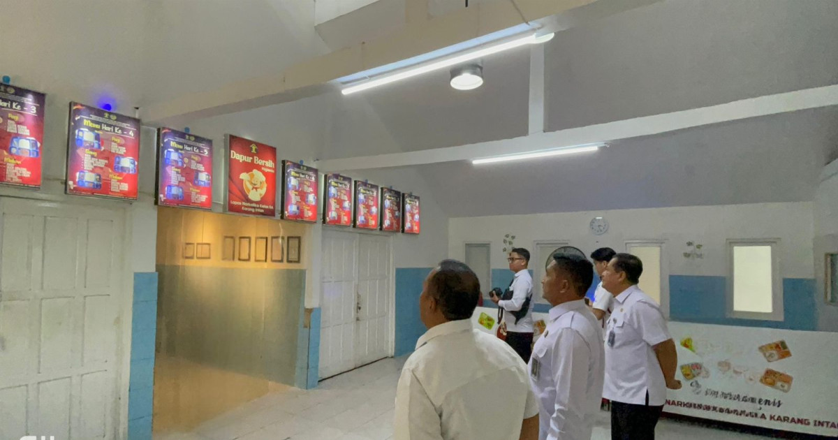 Inspektur Wilayah I dan Kakanwil Ditjenpas Kalsel Lakukan Monev Dapur Sehat Lapas Narkotika Karang Intan