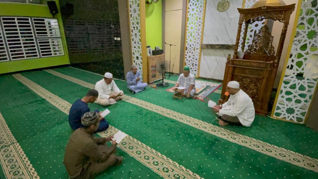 Suara Yasin Bergema dari Setiap Blok: Warga Binaan Lapas Narkotika Karang Intan Gelar Yasinan Serentak